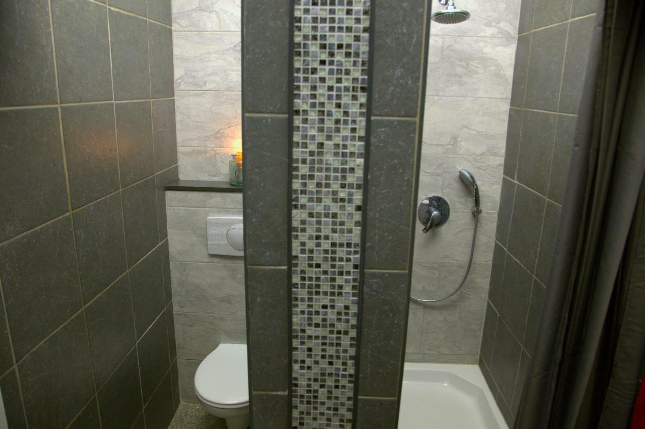 Studio Apartman - Park - Osijek Extérieur photo